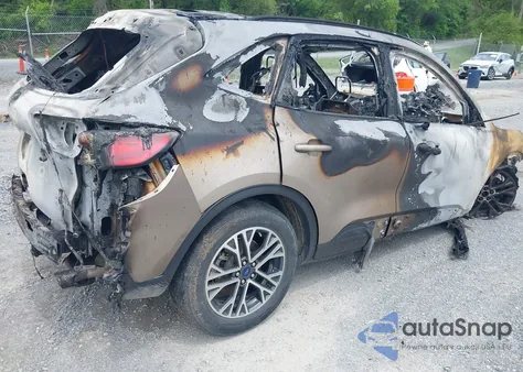 2020 Ford Escape Sel z USA, uszkodzony, nr VIN 1FMCU9H61LUB59407